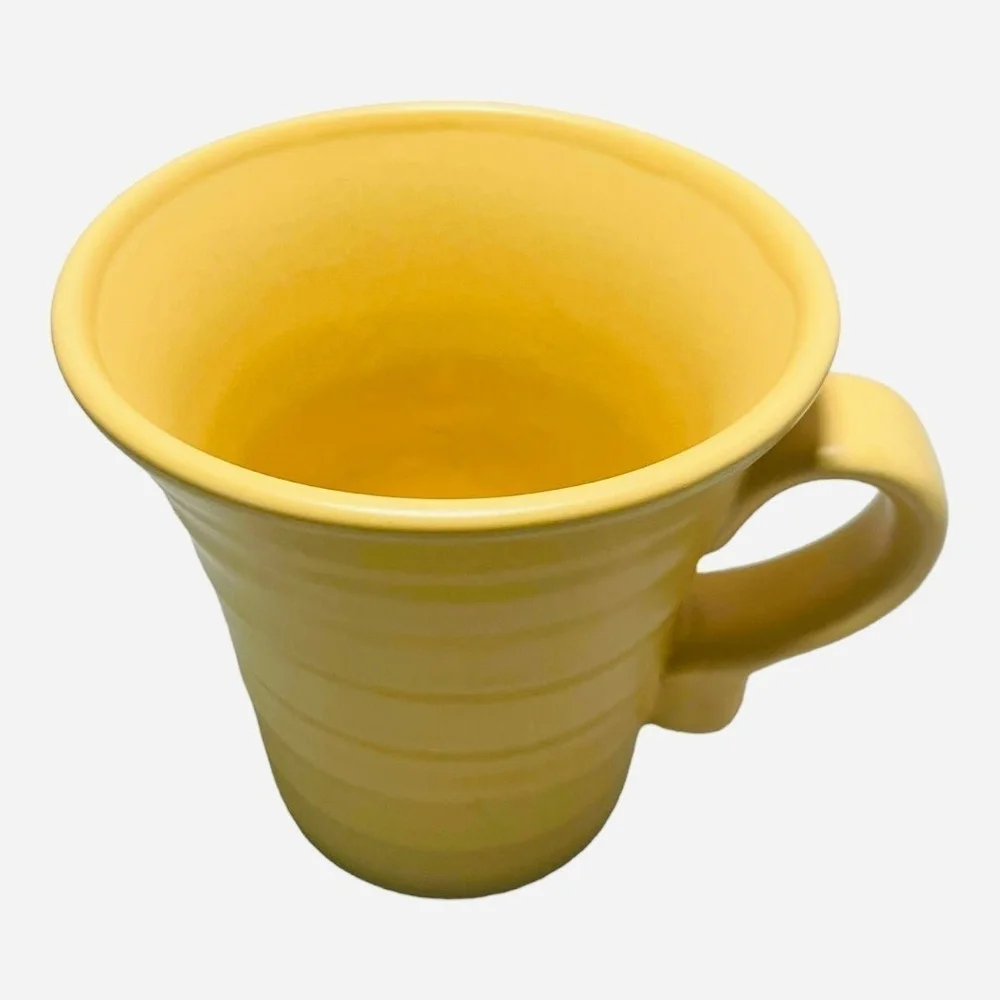 WCL Yellow Ceramic Coffee Mugs Set of 2 Retro Ribbed Stripe 4.5 Vintage 1970s VG